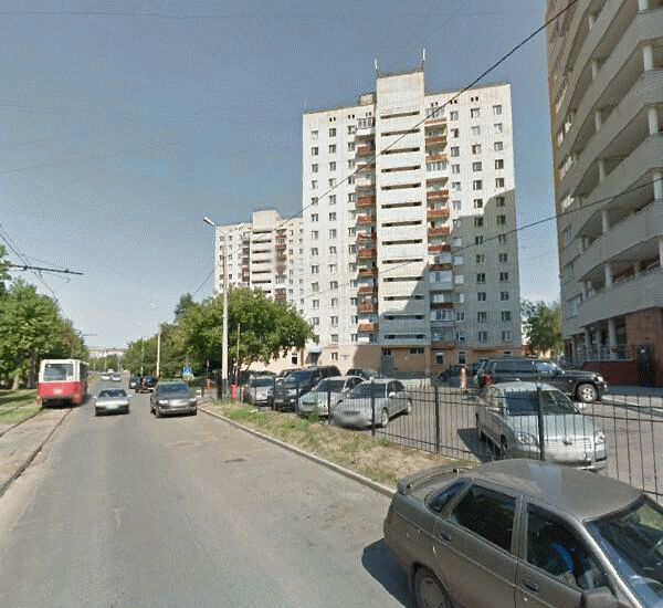 Банкомат ЮниКредита по адресу Маркса пр., д. 72, ТК «Рябинушка»